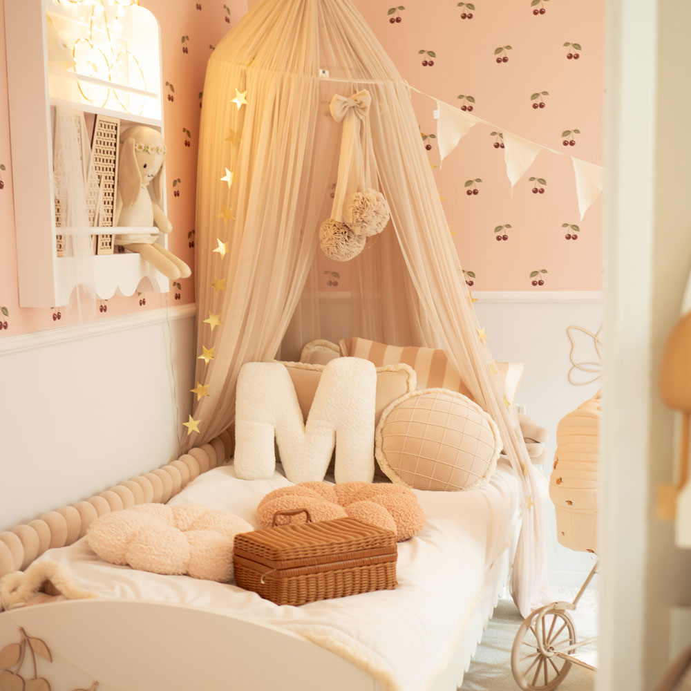 Little Cherries Tapeta